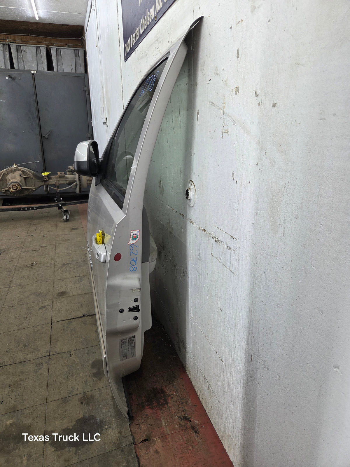 2007-2013 Chevrolet Silverado / GMC Sierra 1500 2500 3500 HD LH Front Driver Side Door
