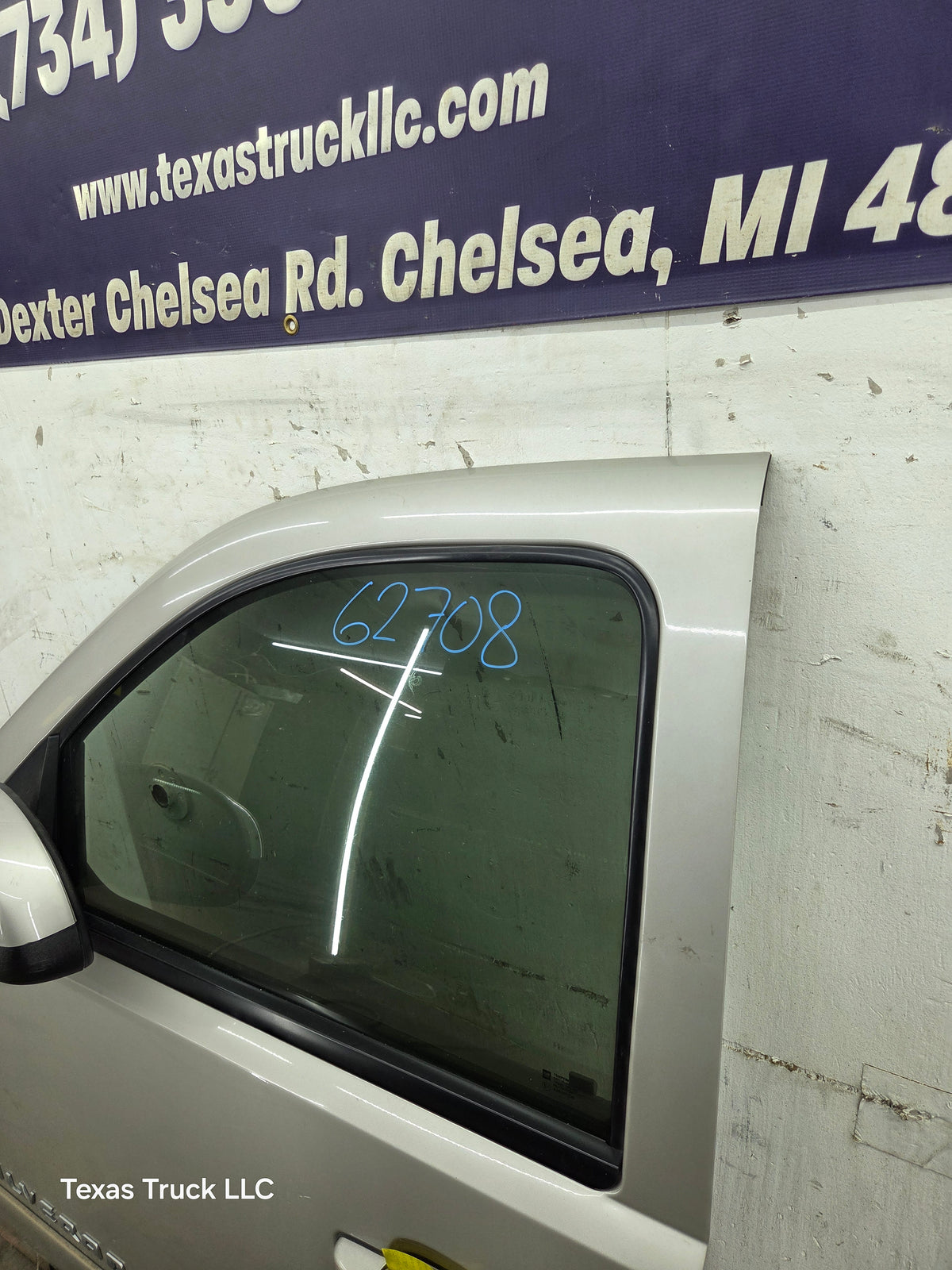 2007-2013 Chevrolet Silverado / GMC Sierra 1500 2500 3500 HD LH Front Driver Side Door
