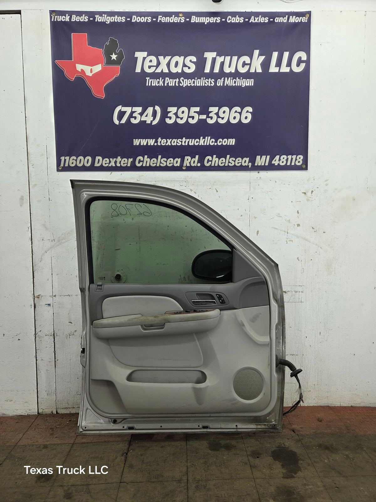 2007-2013 Chevrolet Silverado / GMC Sierra 1500 2500 3500 HD LH Front Driver Side Door