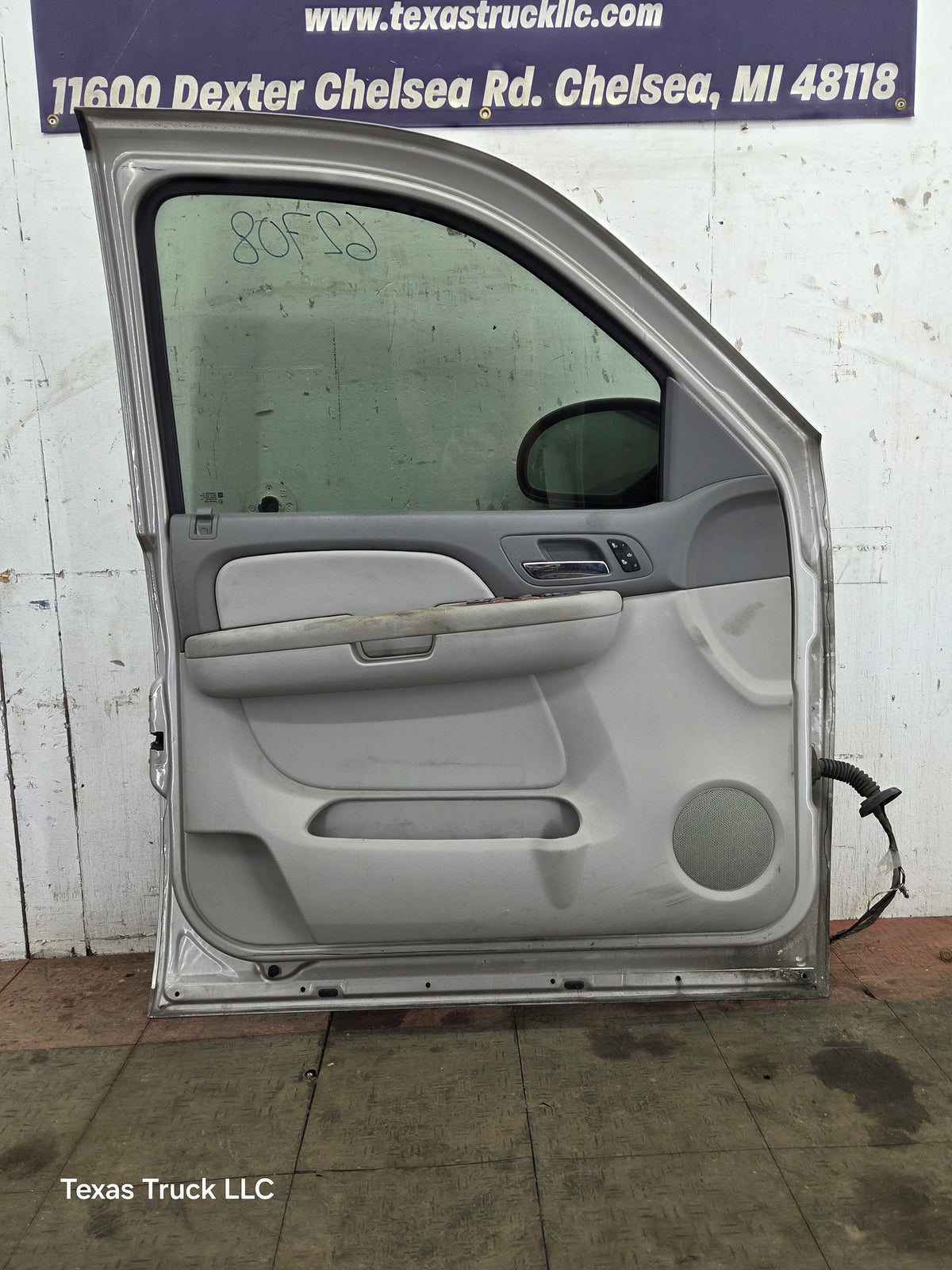 2007-2013 Chevrolet Silverado / GMC Sierra 1500 2500 3500 HD LH Front Driver Side Door