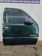 1999-2006 Chevrolet Silverado / GMC Sierra 1500 2500 3500 HD Front Passenger side Door RH