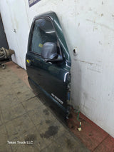 1999-2006 Chevrolet Silverado / GMC Sierra 1500 2500 3500 HD Front Passenger side Door RH