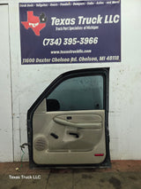1999-2006 Chevrolet Silverado / GMC Sierra 1500 2500 3500 HD Front Passenger side Door RH