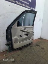 1999-2006 Chevrolet Silverado / GMC Sierra 1500 2500 3500 HD Front Passenger side Door RH