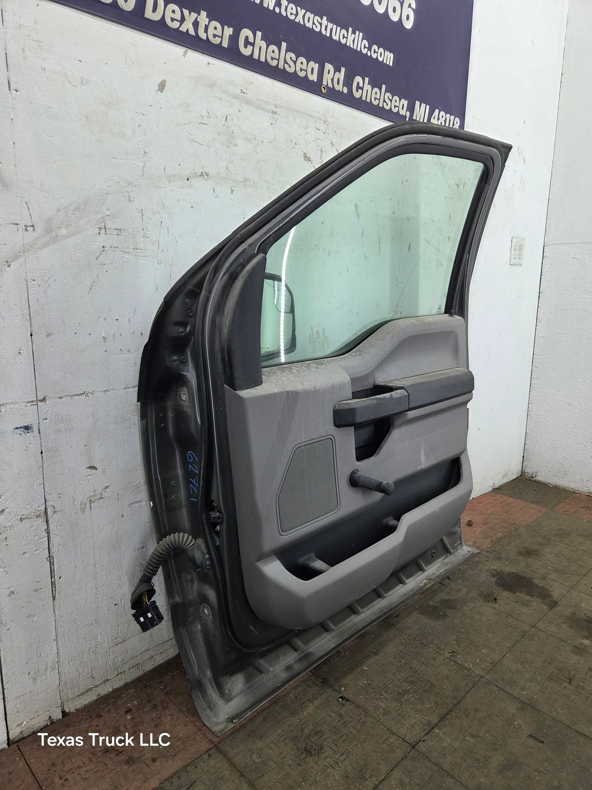 2015-2022 Ford F150 / Super Duty Passenger Side Front Door RH F250 F350 F450 F550