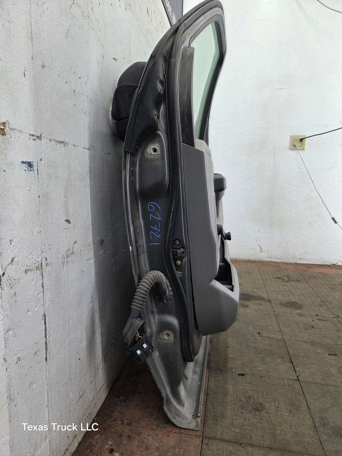 2015-2022 Ford F150 / Super Duty Passenger Side Front Door RH F250 F350 F450 F550