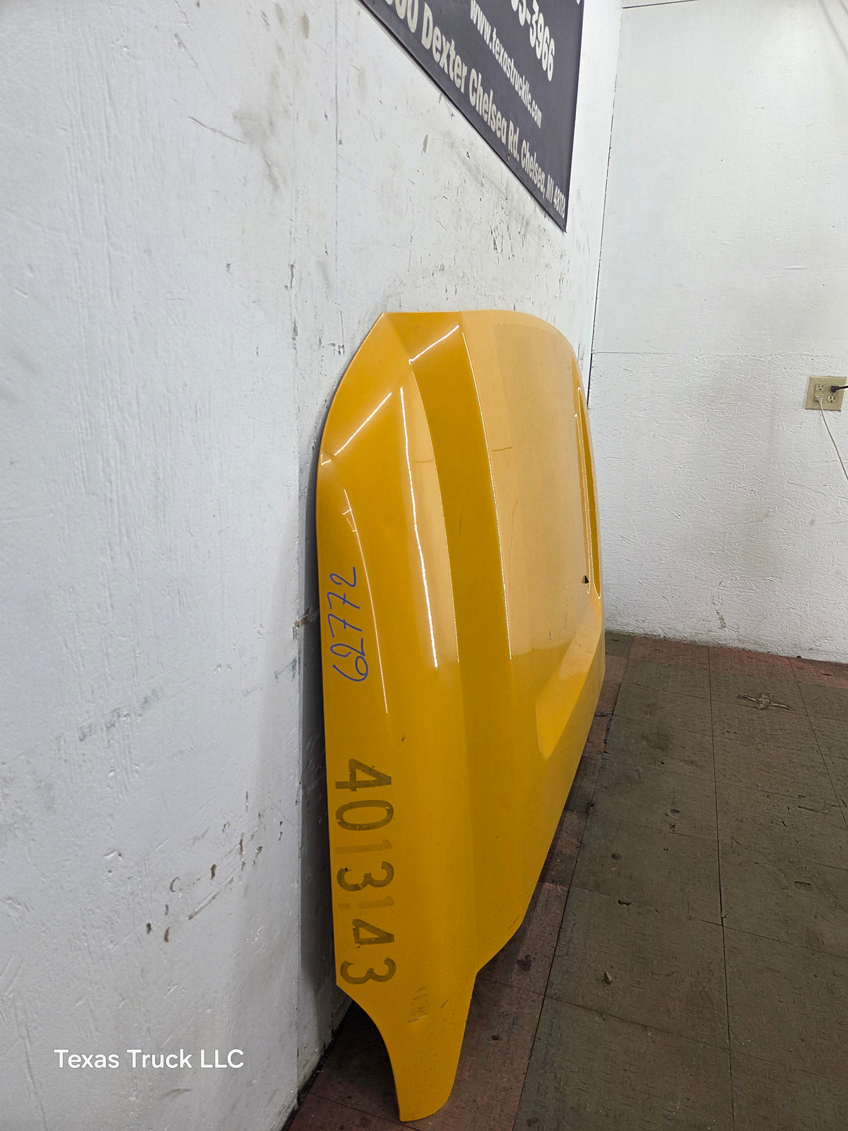 2011-2016 Ford Super Duty Hood F250 F350 F450 F550