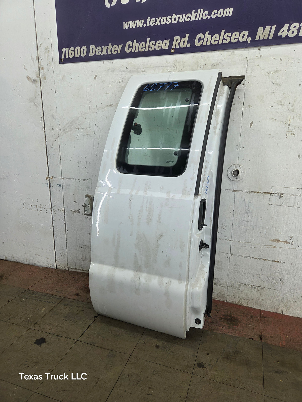 2008-2016 Ford Super Duty F250 F350 F450 F550 RH Extended Cab Passenger Side Rear Door