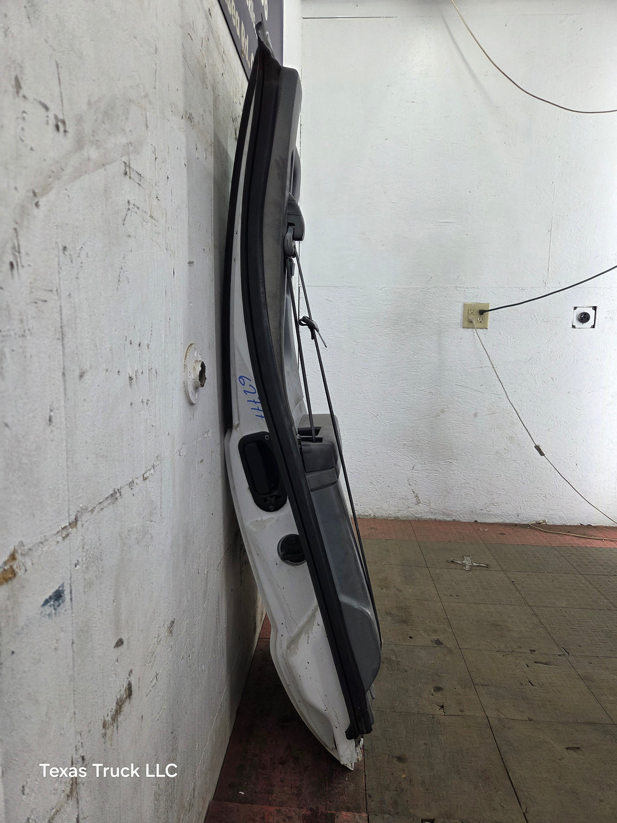 2008-2016 Ford Super Duty F250 F350 F450 F550 RH Extended Cab Passenger Side Rear Door
