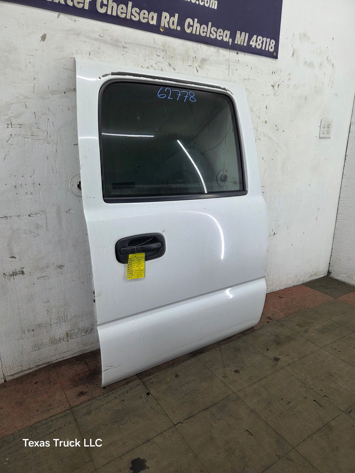 1999-2006 Chevrolet Silverado / GMC Sierra 1500 2500 3500 HD Rear Passenger side Crew Cab rear door RH