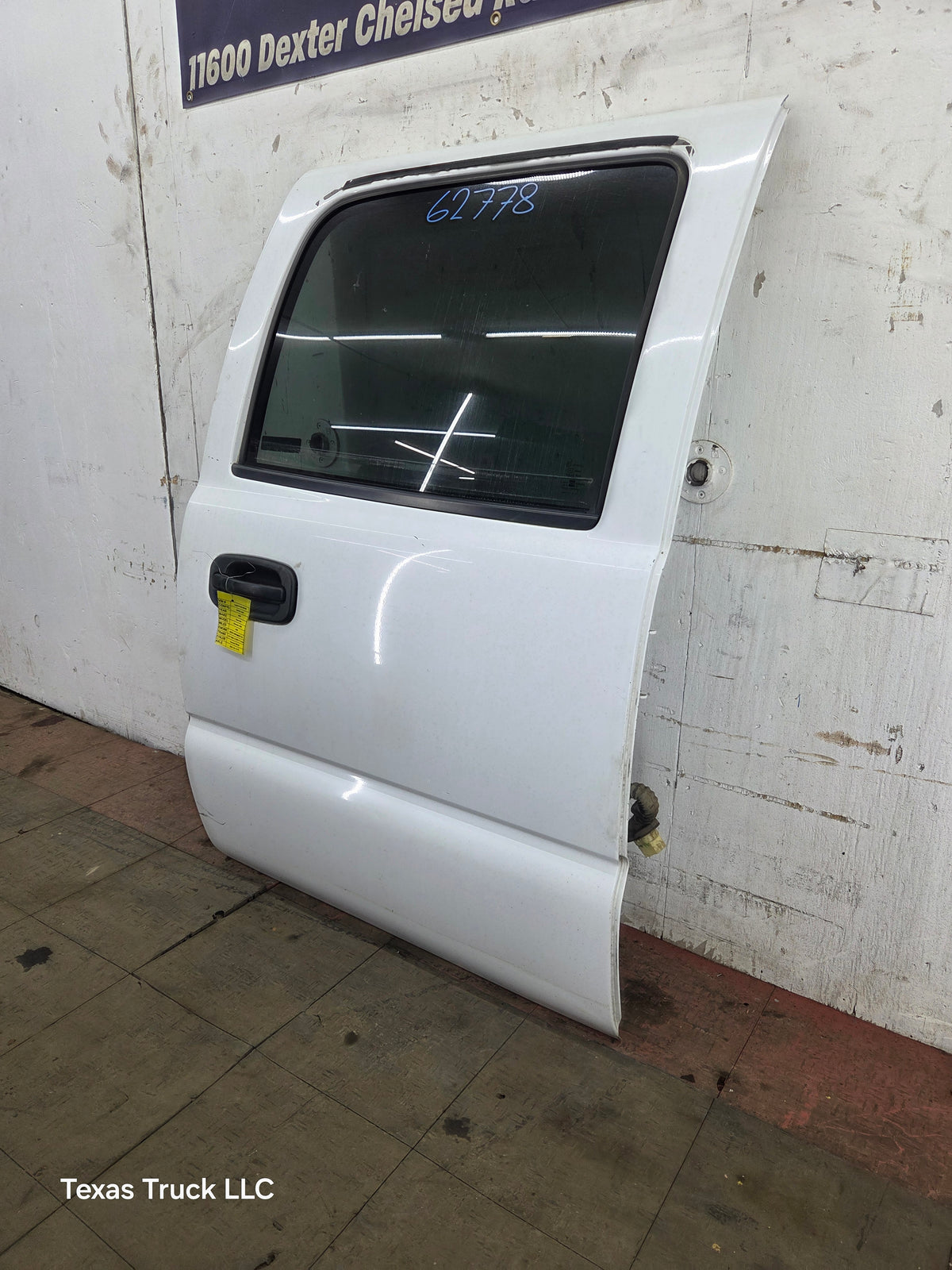 1999-2006 Chevrolet Silverado / GMC Sierra 1500 2500 3500 HD Rear Passenger side Crew Cab rear door RH
