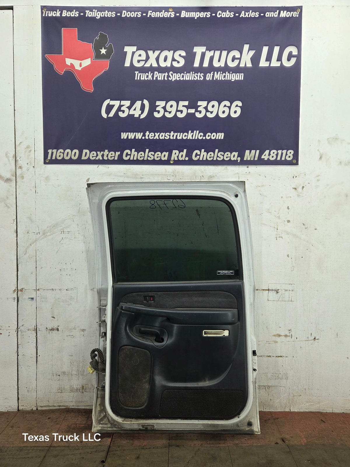 1999-2006 Chevrolet Silverado / GMC Sierra 1500 2500 3500 HD Rear Passenger side Crew Cab rear door RH