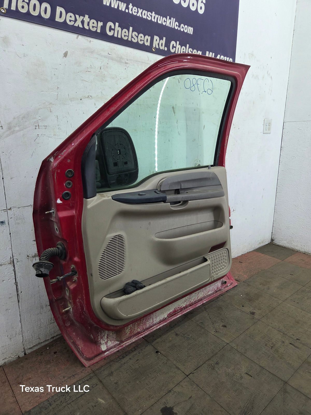 1999-2007 Ford Super Duty RH Passenger Side Front Door F250 F350 F450 F550