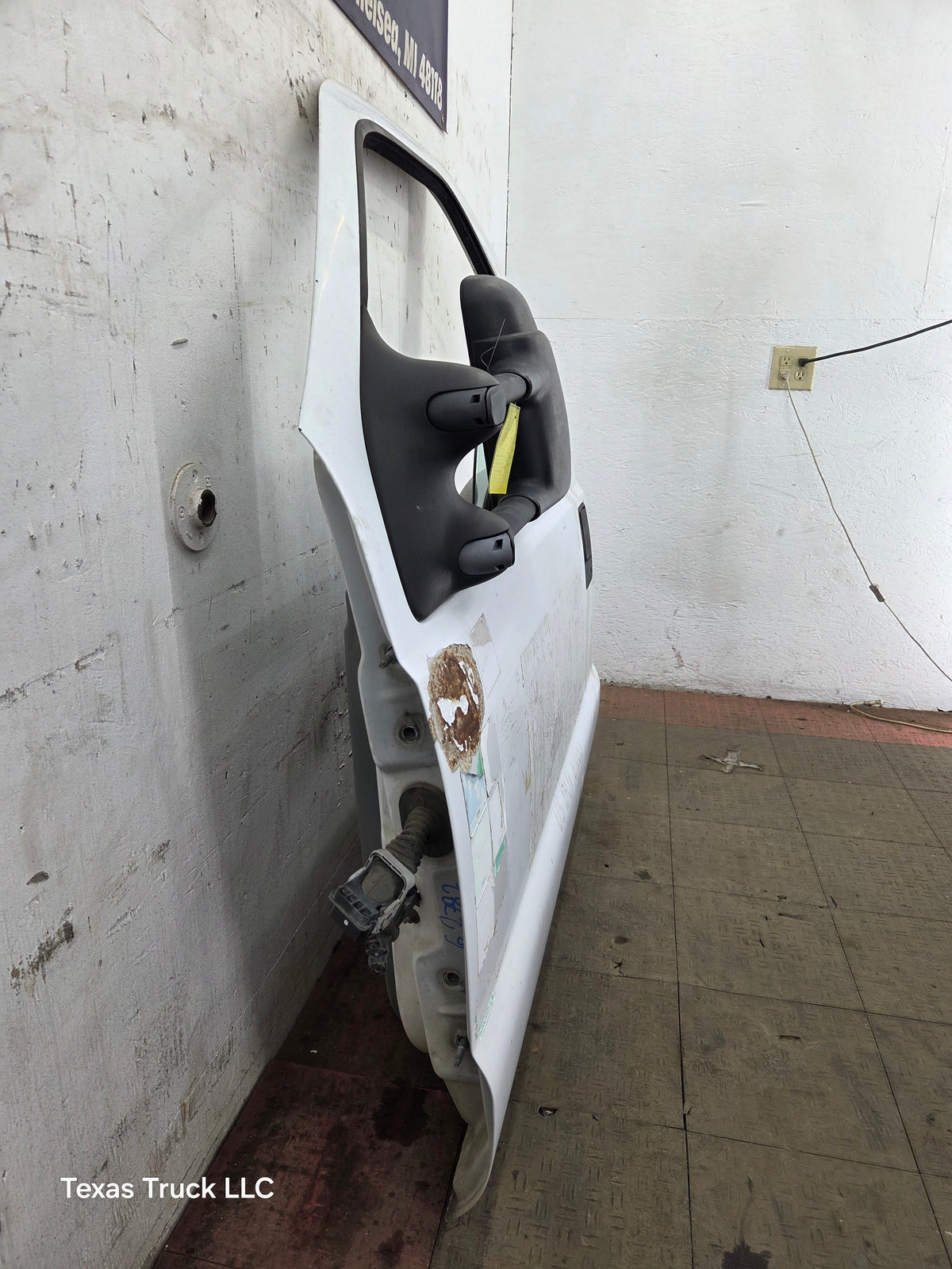 1999-2007 Ford Super Duty LH Driver Side Front Door F250 F350 F450 F550