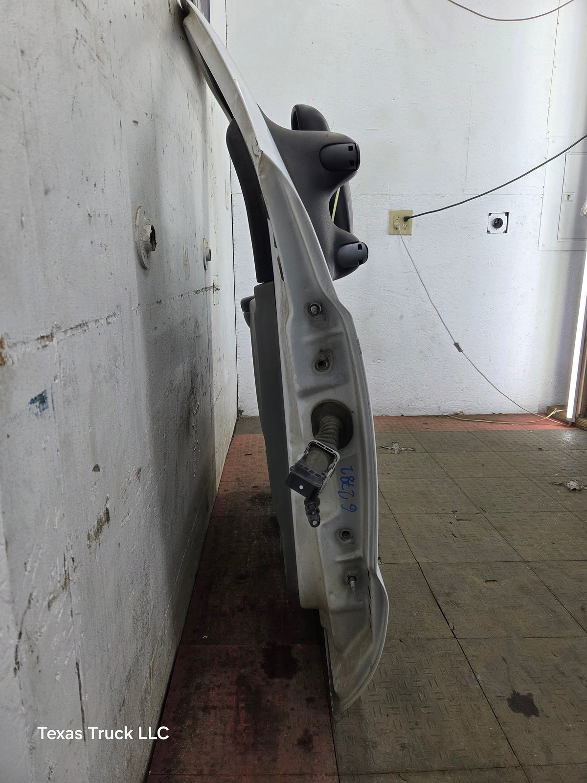 1999-2007 Ford Super Duty LH Driver Side Front Door F250 F350 F450 F550