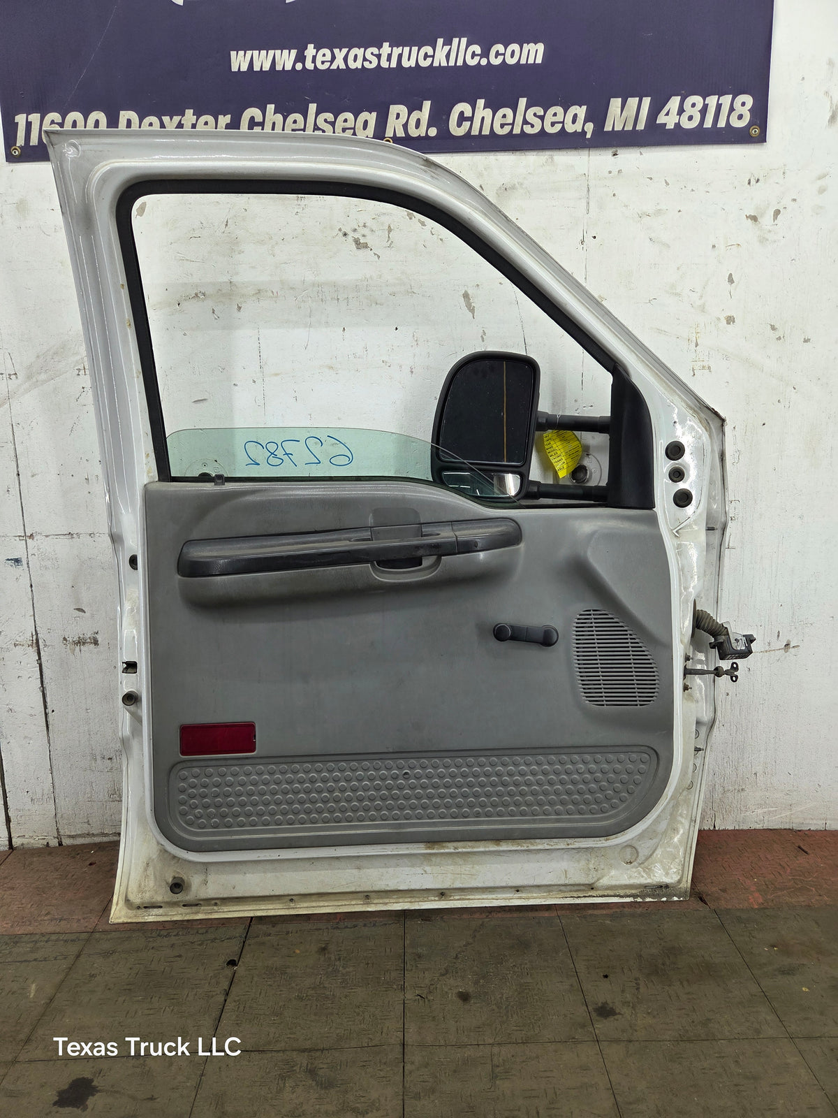 1999-2007 Ford Super Duty LH Driver Side Front Door F250 F350 F450 F550