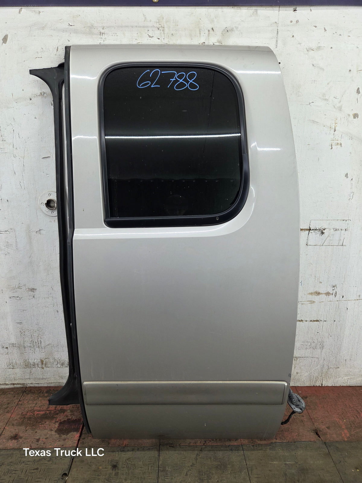 2007-2013 Chevrolet Silverado / GMC Sierra 1500 2500 3500 HD Driver Side Extended Cab LH Rear Door