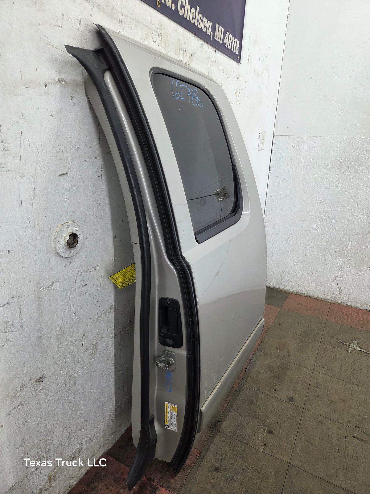 2007-2013 Chevrolet Silverado / GMC Sierra 1500 2500 3500 HD Driver Side Extended Cab LH Rear Door