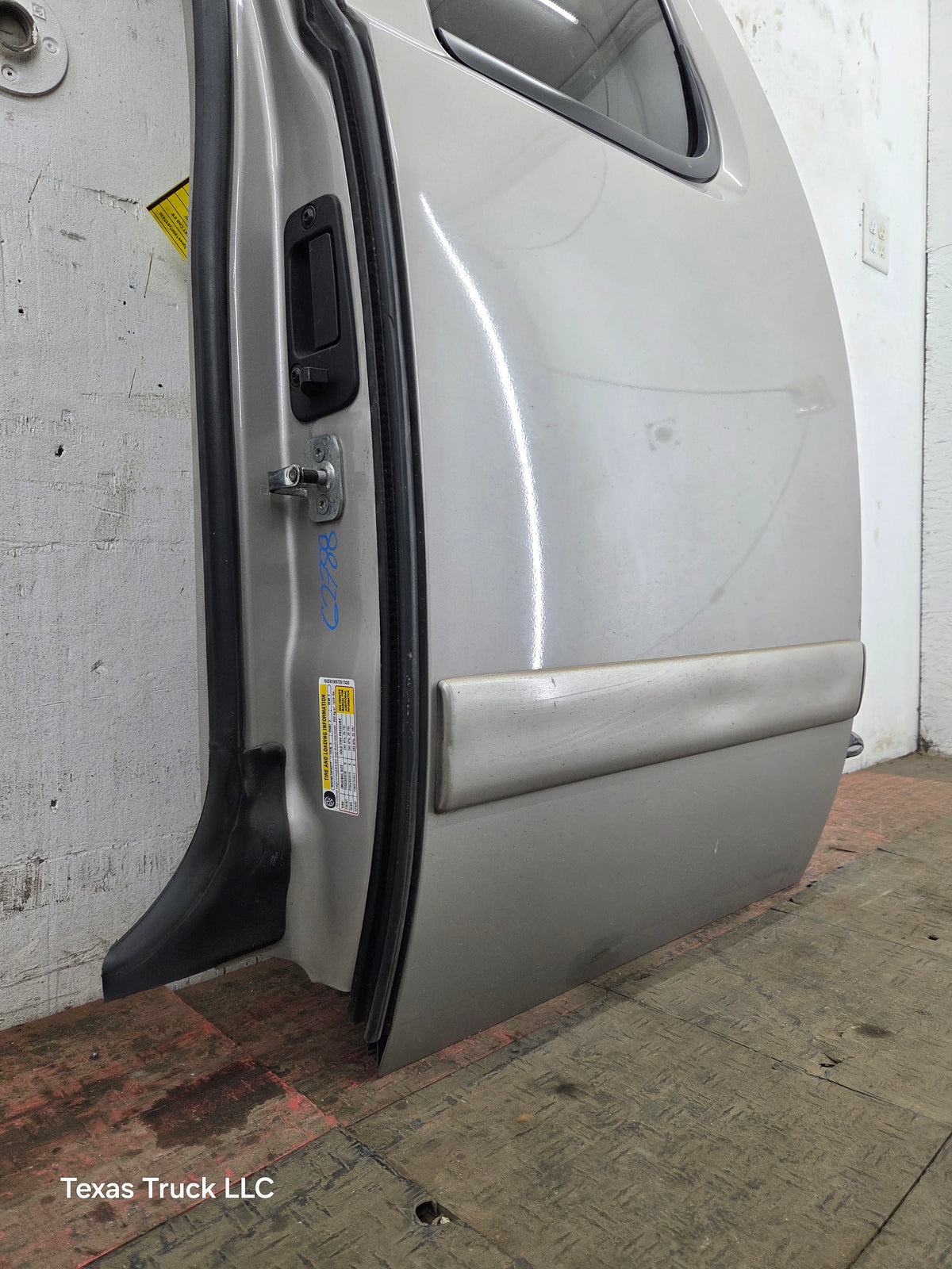 2007-2013 Chevrolet Silverado / GMC Sierra 1500 2500 3500 HD Driver Side Extended Cab LH Rear Door