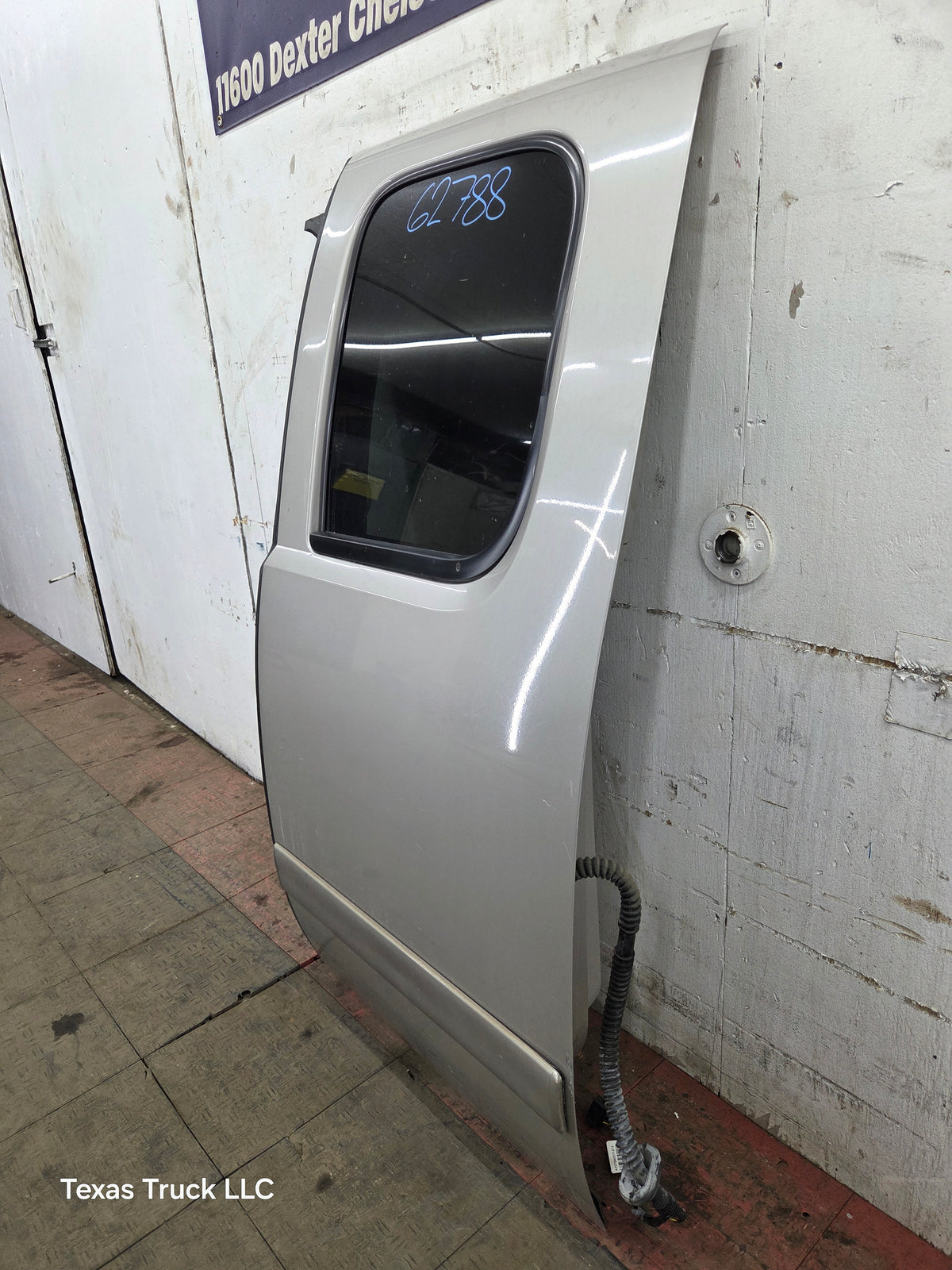 2007-2013 Chevrolet Silverado / GMC Sierra 1500 2500 3500 HD Driver Side Extended Cab LH Rear Door