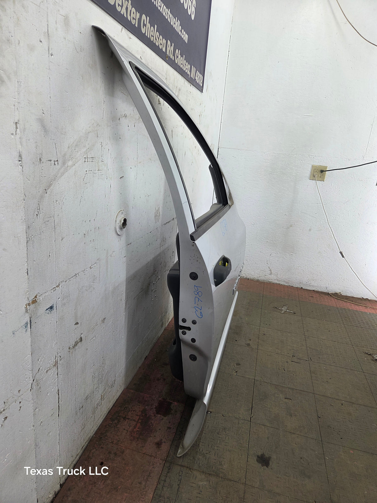 2003-2008 Dodge Ram 3rd Gen Passenger Side Front Quad Cab Crew Cab Door 1500 2500 3500 4500 5500
