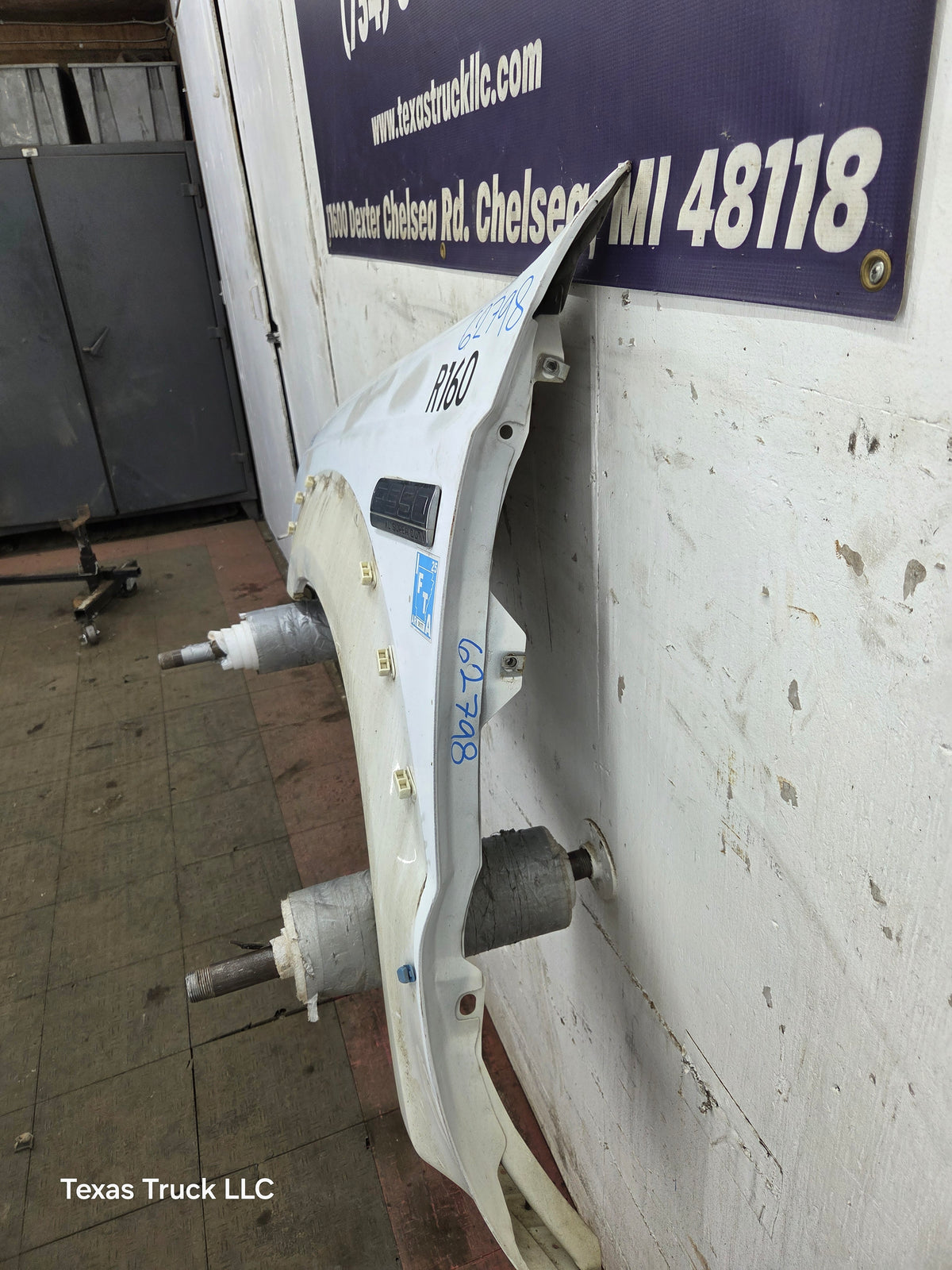 1999-2007 Ford Super Duty LH Driver Side Front Fender F250 F350 F450 F550 Excursion