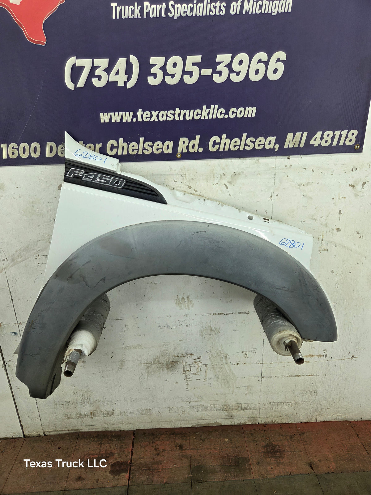 2011-2016 Ford Super Duty F450 F550 RH Passenger Side Front Fender