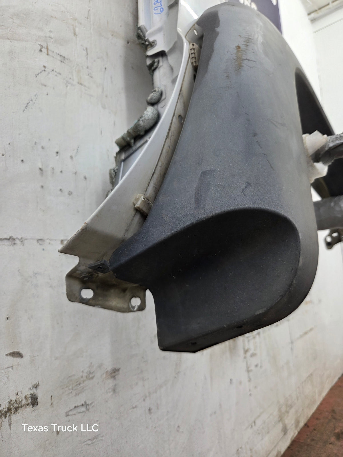 2011-2016 Ford Super Duty F450 F550 RH Passenger Side Front Fender