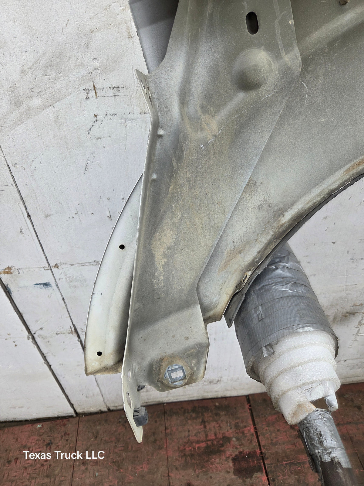 2011-2016 Ford Super Duty F450 F550 RH Passenger Side Front Fender