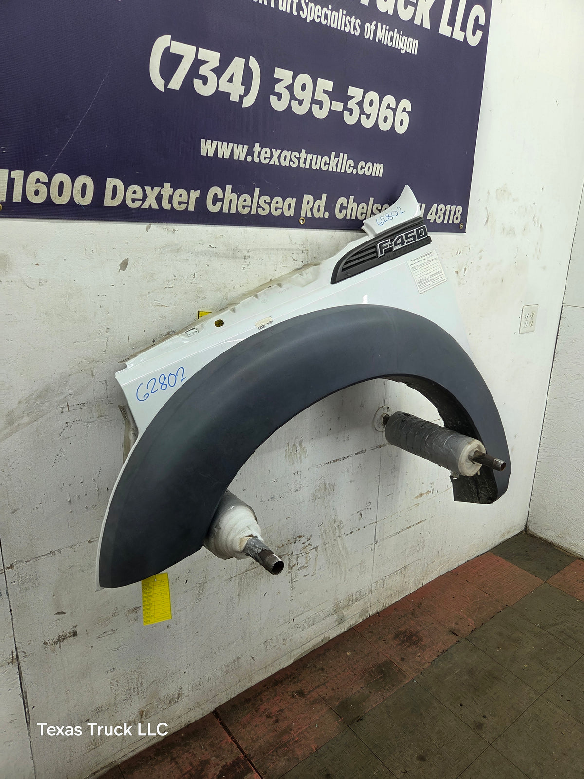 2011-2016 Ford Super Duty F450 F550 LH Driver Side Front Fender