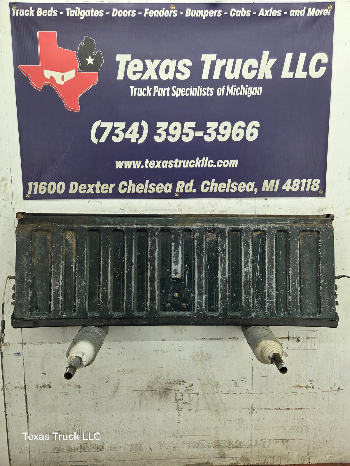 1999-2007 Chevrolet Silverado / GMC Sierra 1500 2500 3500 Tailgate
