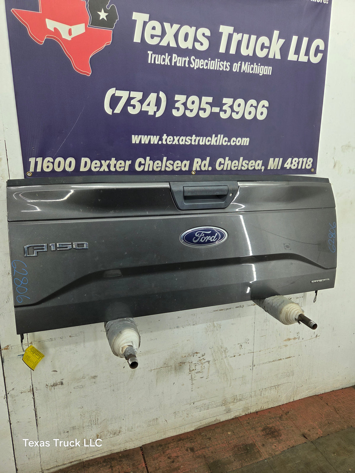 2015-2017 Ford F150 Tailgate - Magnetic