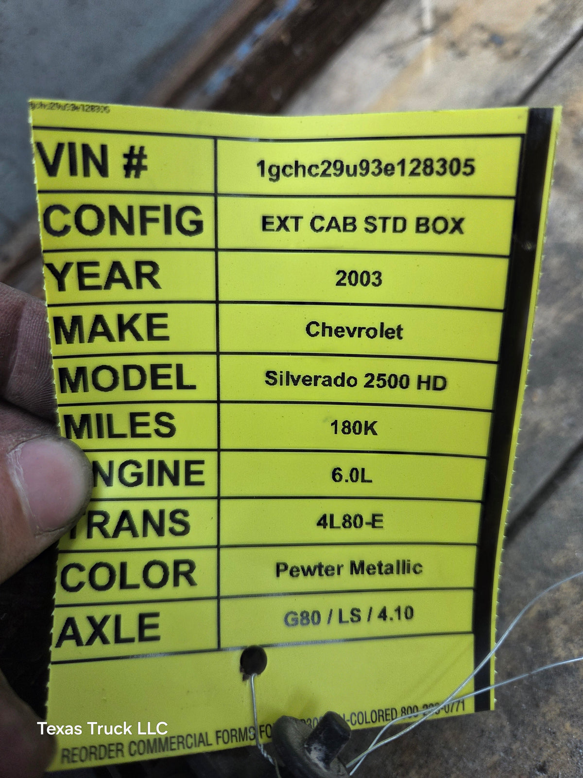 2003-2005 Chevrolet Silverado / GMC Sierra 1500 250 3500 Engine Bay Fuse Box - 15177117