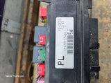 2003-2005 Chevrolet Silverado / GMC Sierra 1500 250 3500 Engine Bay Fuse Box - 15177117