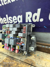 2003-2005 Chevrolet Silverado / GMC Sierra 1500 250 3500 Engine Bay Fuse Box - 15177117
