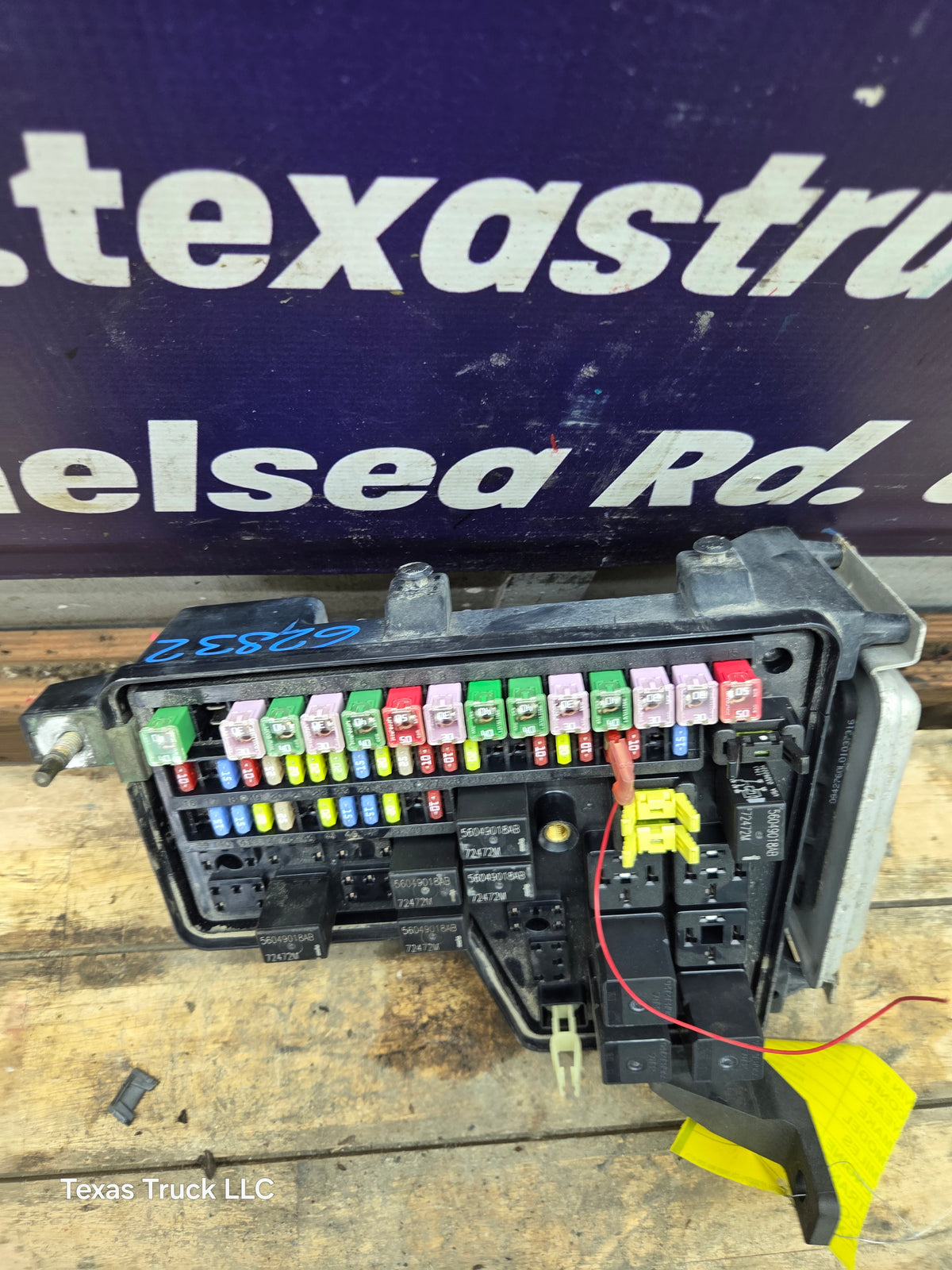 2003 Dodge Ram 2500 3500 5.9L Cummins Totally Integrated Power Module Fuse Box - P56045765AI