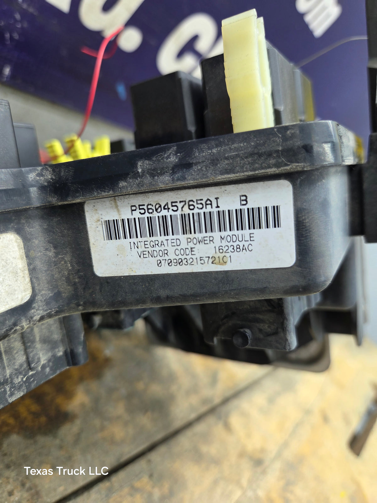 2003 Dodge Ram 2500 3500 5.9L Cummins Totally Integrated Power Module Fuse Box - P56045765AI