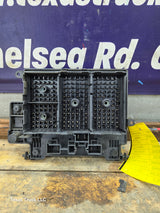 1999-2002 Chevrolet Silverado / GMC Sierra Engine Bay Fuse Box - 15328827