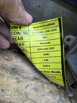 1999-2002 Chevrolet Silverado / GMC Sierra 1500 Engine Bay Fuse Box - 15328806