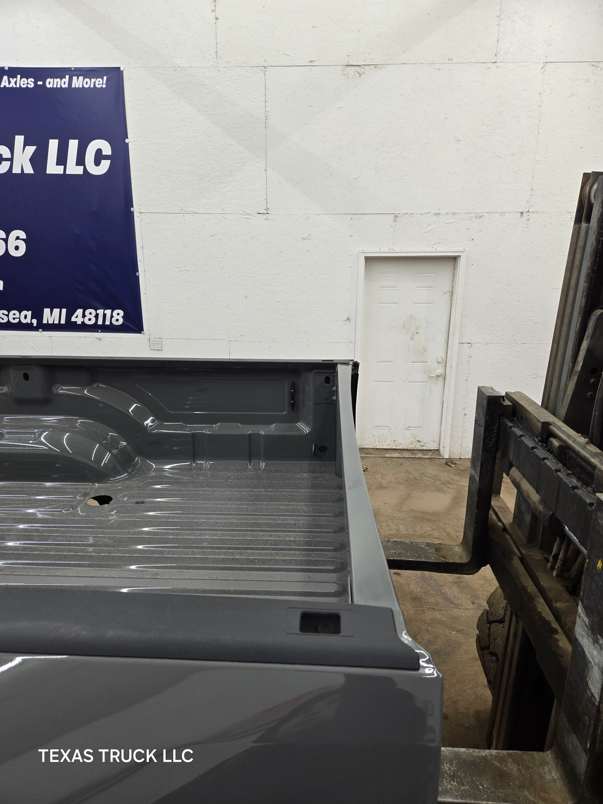 2019-2025 Dodge Ram 3500 4500 5th Gen Dually 8' Truck Bed