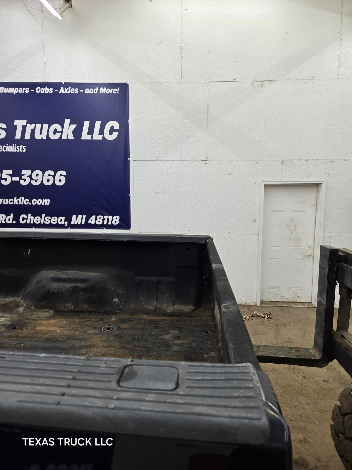 1999-2010 Ford F250 F350 Super Duty 6' 9" Short Truck