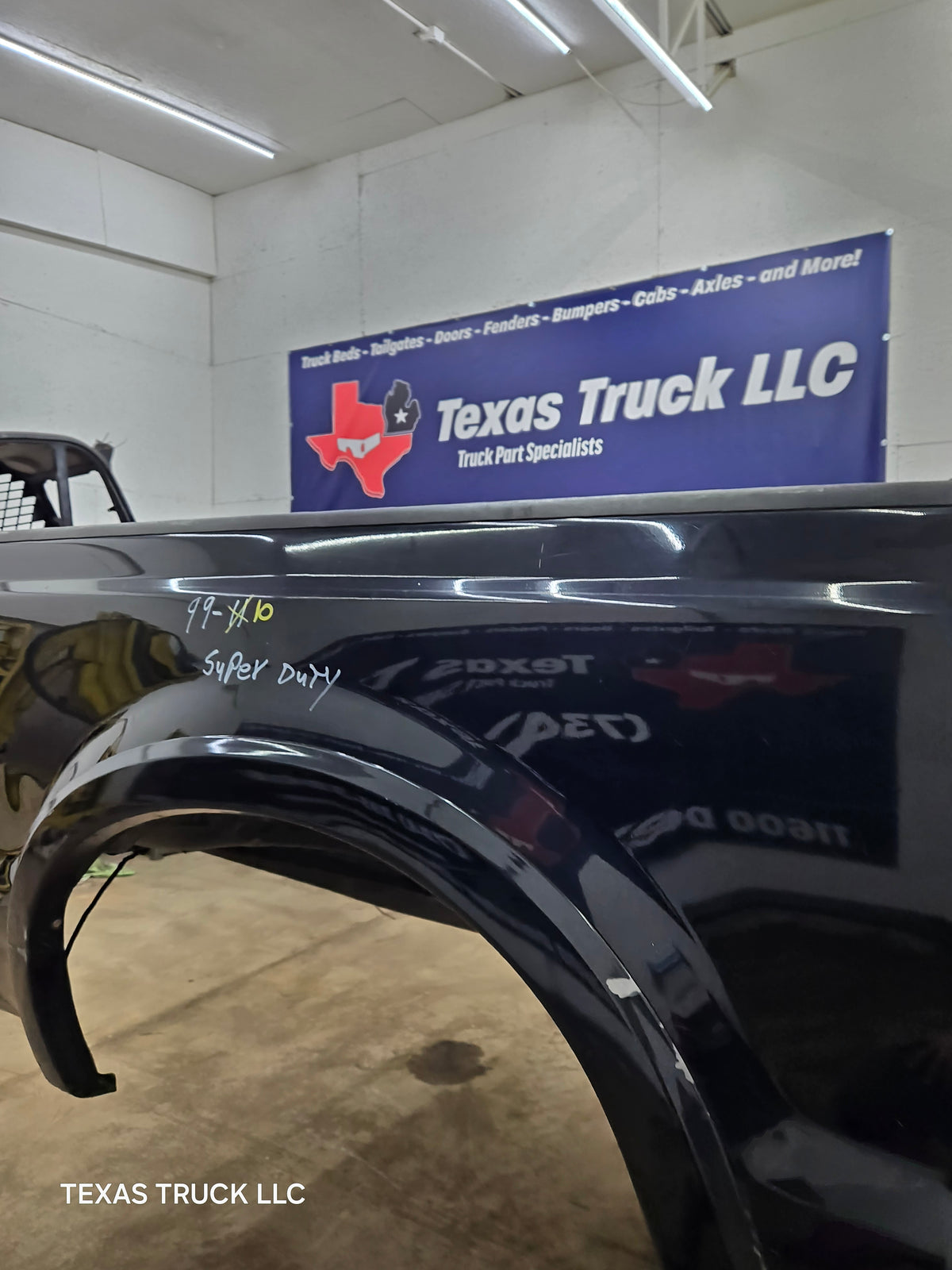 1999-2010 Ford F250 F350 Super Duty 6' 9" Short Truck
