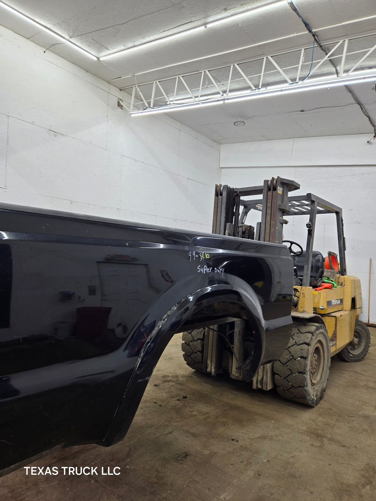 1999-2010 Ford F250 F350 Super Duty 6' 9" Short Truck