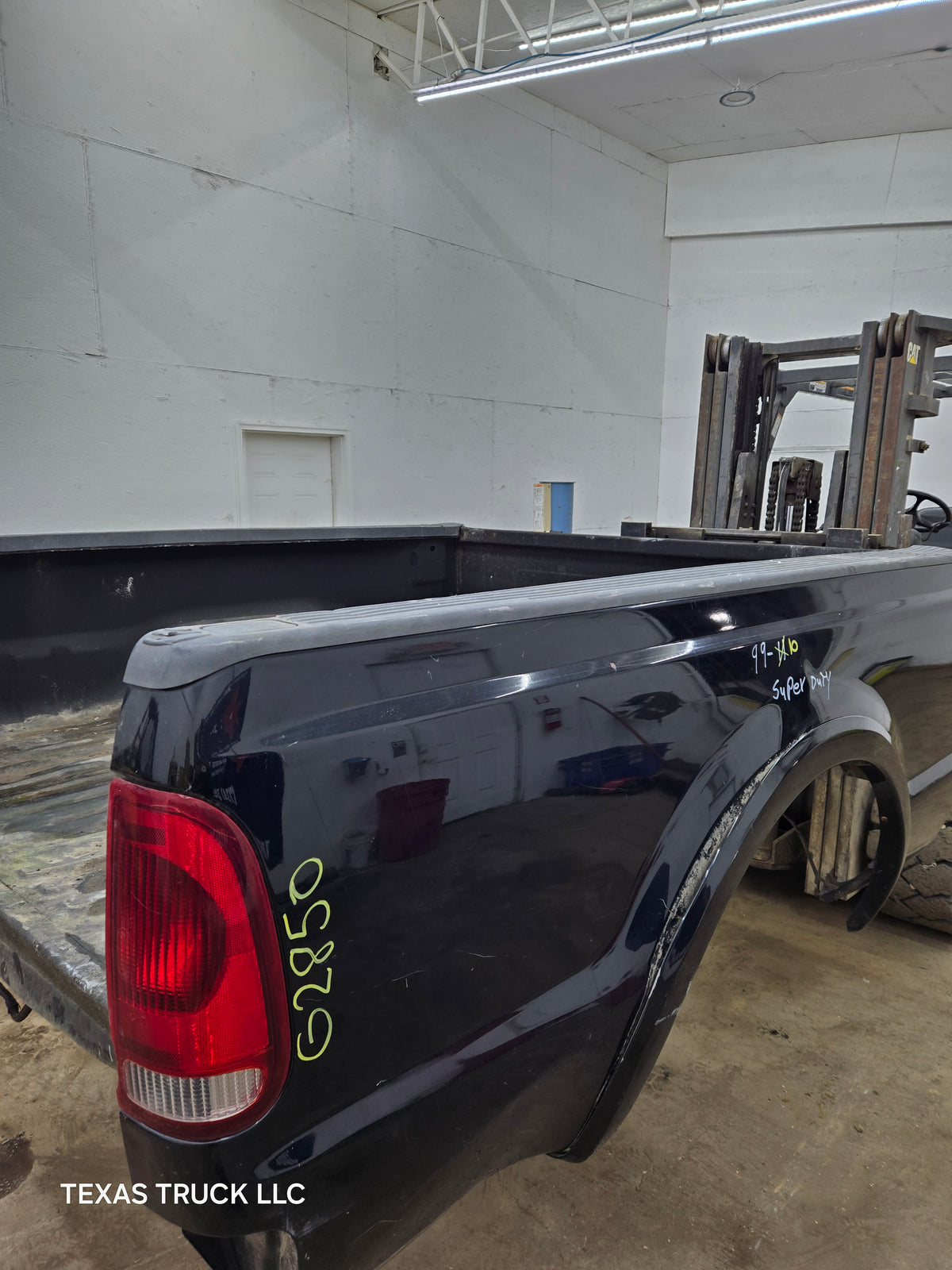 1999-2010 Ford F250 F350 Super Duty 6' 9" Short Truck