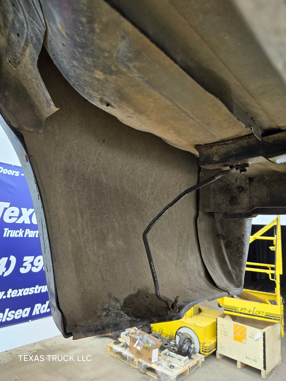 1999-2010 Ford F250 F350 Super Duty 6' 9" Short Truck