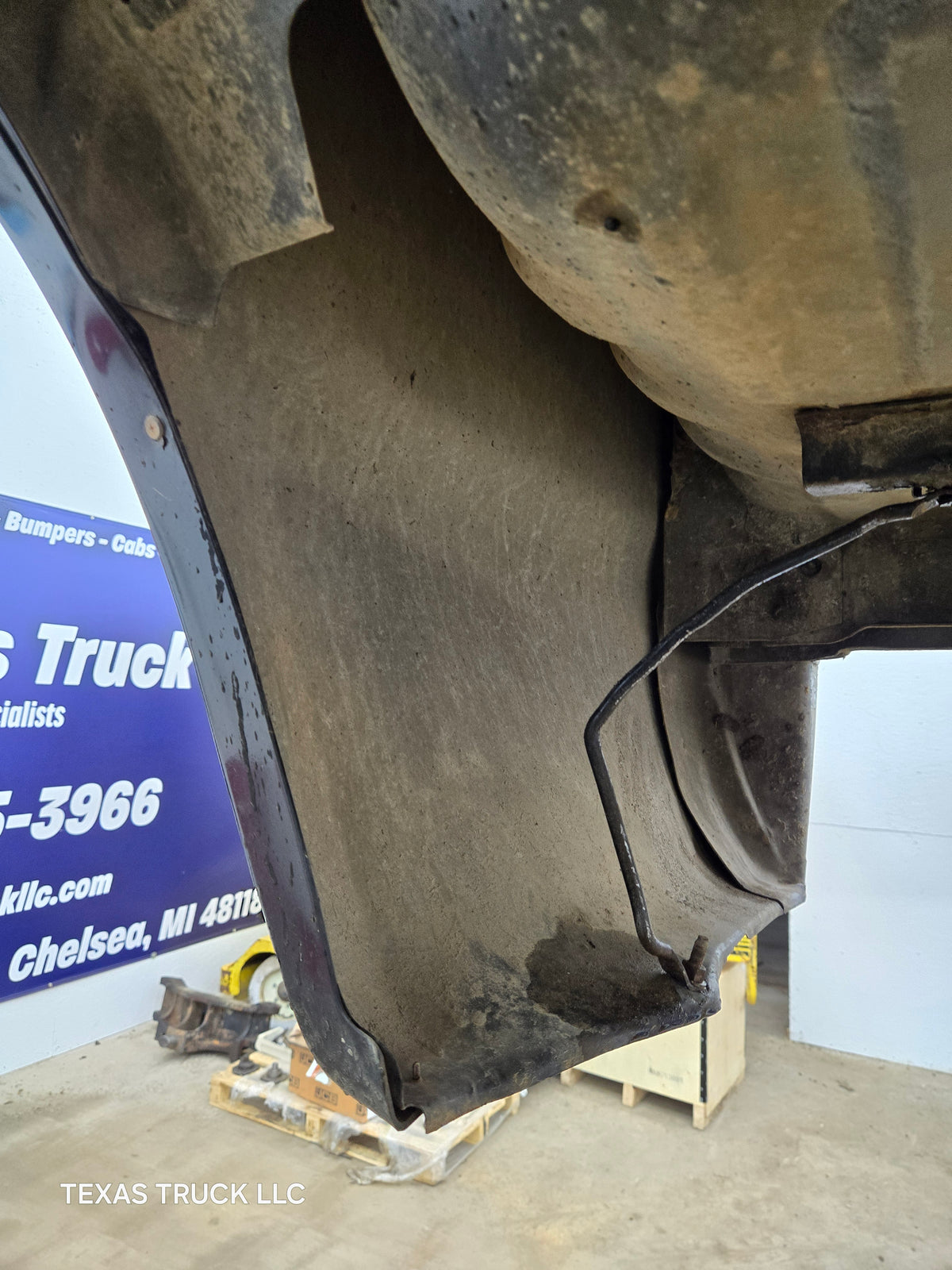 1999-2010 Ford F250 F350 Super Duty 6' 9" Short Truck