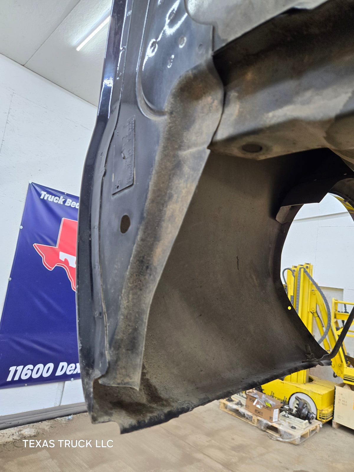 1999-2010 Ford F250 F350 Super Duty 6' 9" Short Truck