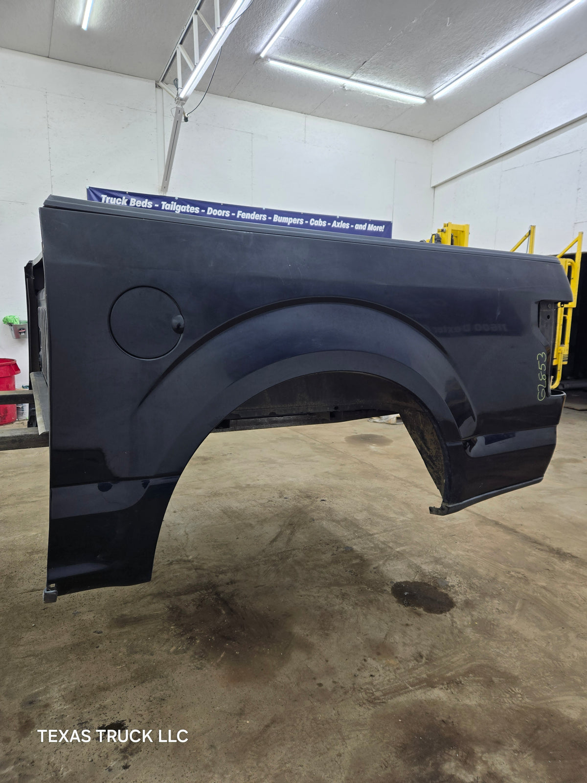 2015-2020 Ford F150 5' 5" Short Bed Without Wheel Lip Molding