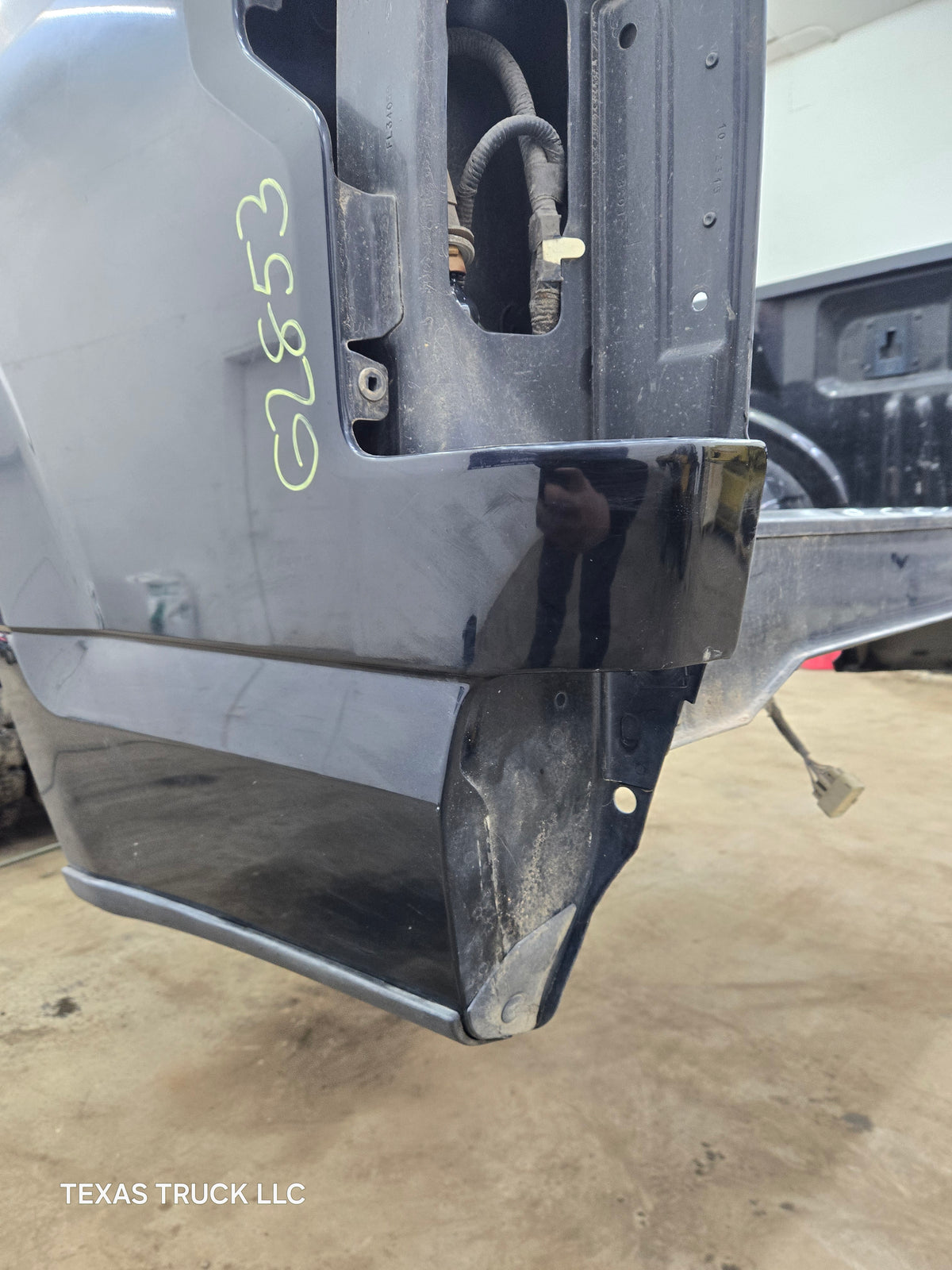 2015-2020 Ford F150 5' 5" Short Bed Without Wheel Lip Molding