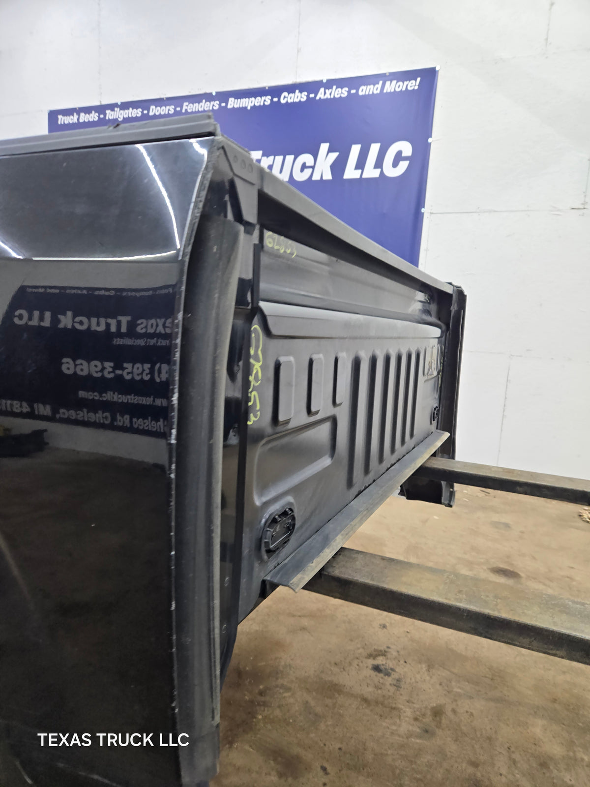 2015-2020 Ford F150 5' 5" Short Bed Without Wheel Lip Molding